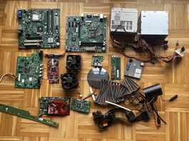 PC Teilen. Netzteil. Hauptplatine. Grafikkarte. RAM.