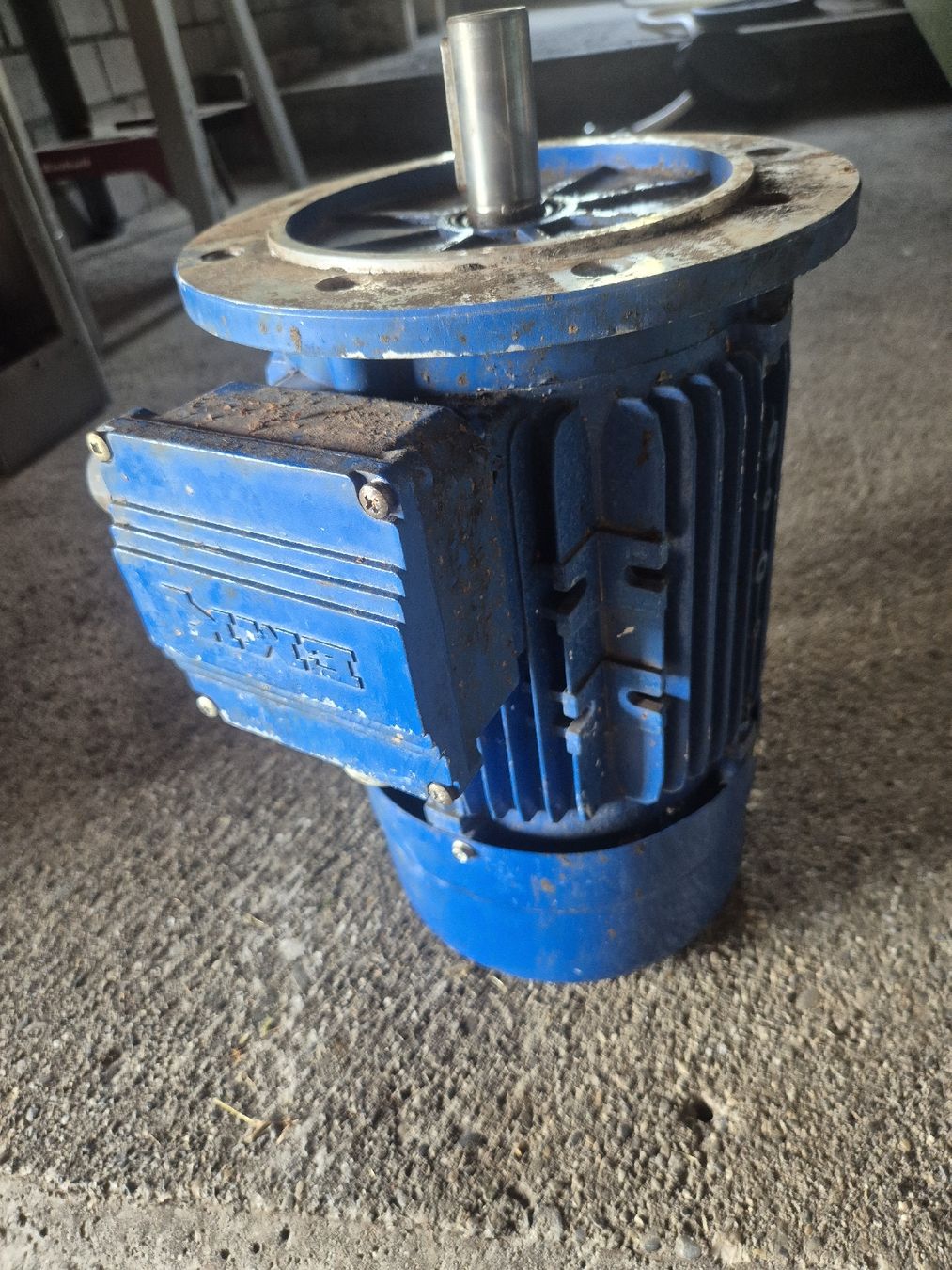 Motori: Drehstrommotor 400v – Difettoso da Schindellegi venduto da Michi98.F 3