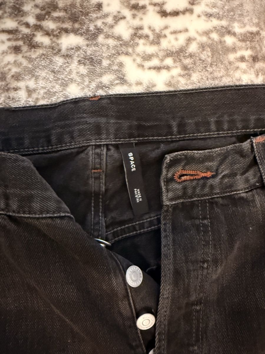 Weekday Jeans: Weekday Space Jeans Washed Black 31/32 – Neu (gemäss Beschreibung) aus Näfels von sellmemoric 3