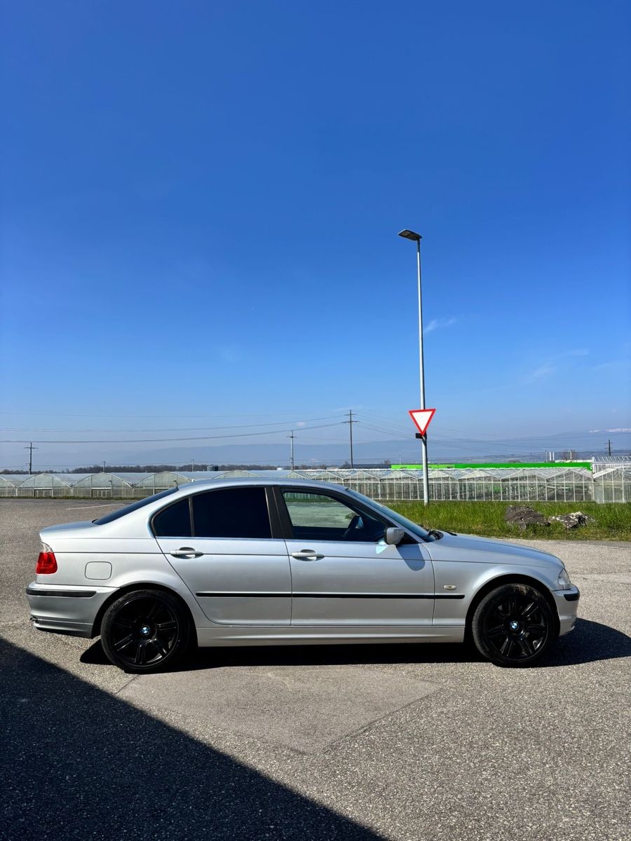 BMW Autos: BMW 330xi E46 – D'occasion à Bolligen par _mrxv_ 1