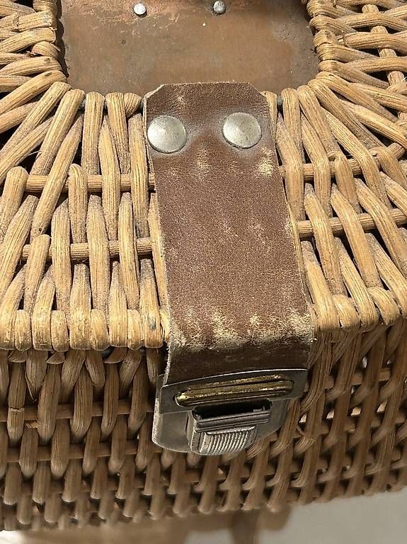 Autres articles pour la maison: Vintage cesta da pesca in vimini  – D'occasion à Cugnasco par dilan1 1