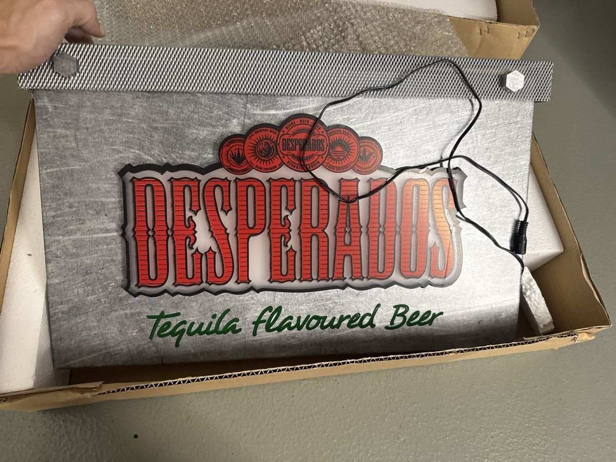 Alle Dekorationen: Desperados Leuchtreklame – Neu und originalverpackt aus Altdorf UR von NaturalBornKiter