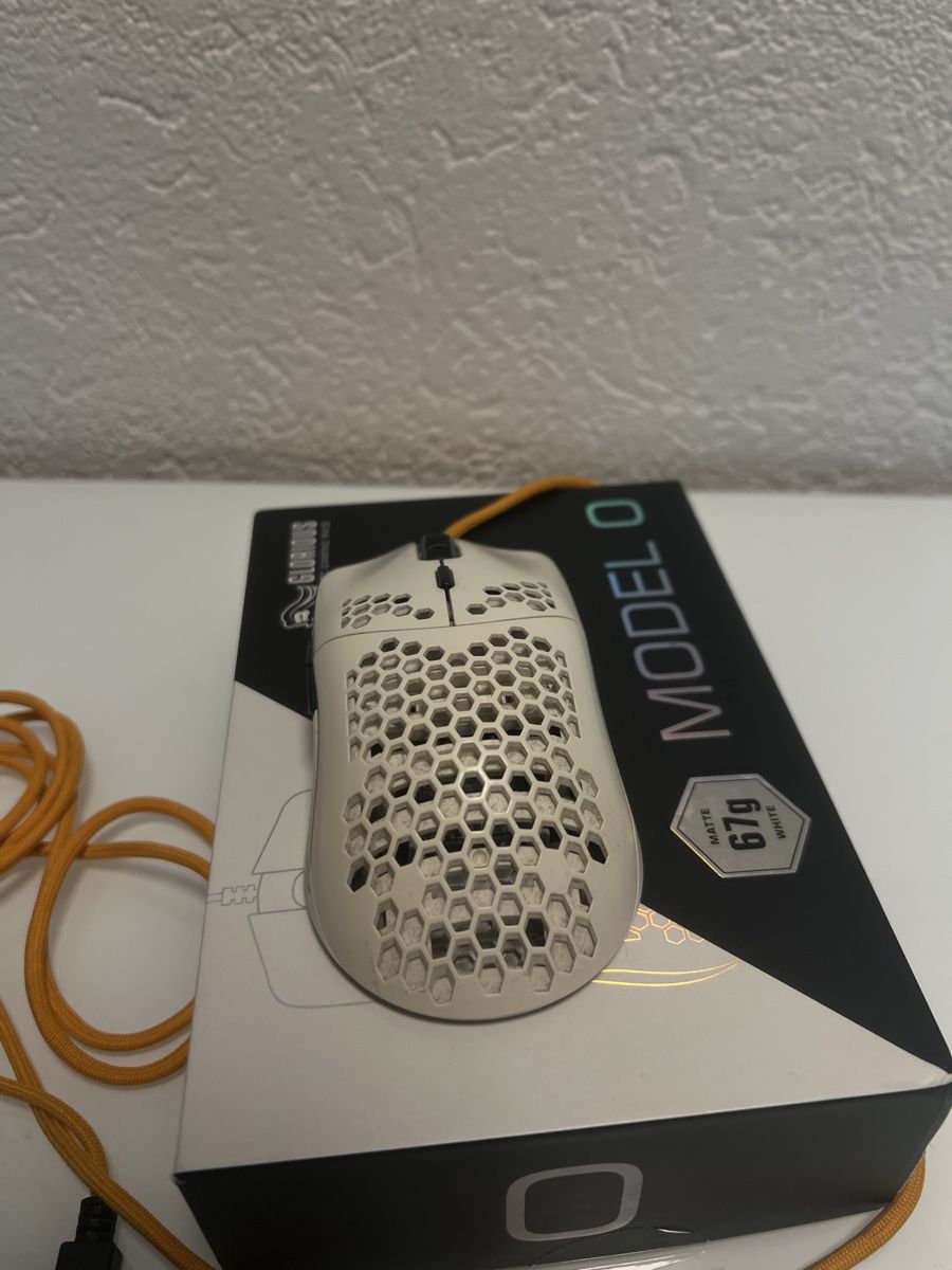 Mouse: Souris Gaming Glorious Model O (Blanche / White)  – Nuovo e nell'imballaggio originale da Martigny venduto da ale_5gzg 2
