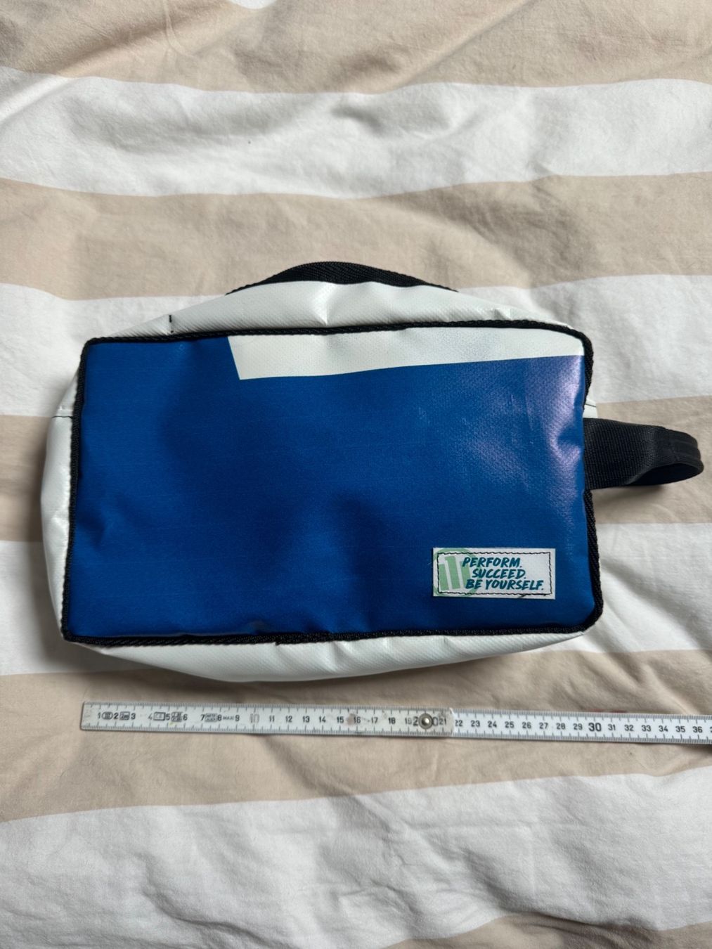 Borse: Tasche aus LKW-Planen – Nuovo (secondo la descrizione) da Trélex venduto da stripedthrift