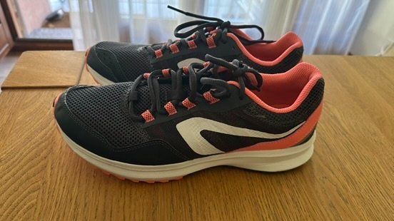 Scarpe da donna: Scarpe ginnastica donna 41 – Usato da S. Antonino venduto da day_dxs7 1
