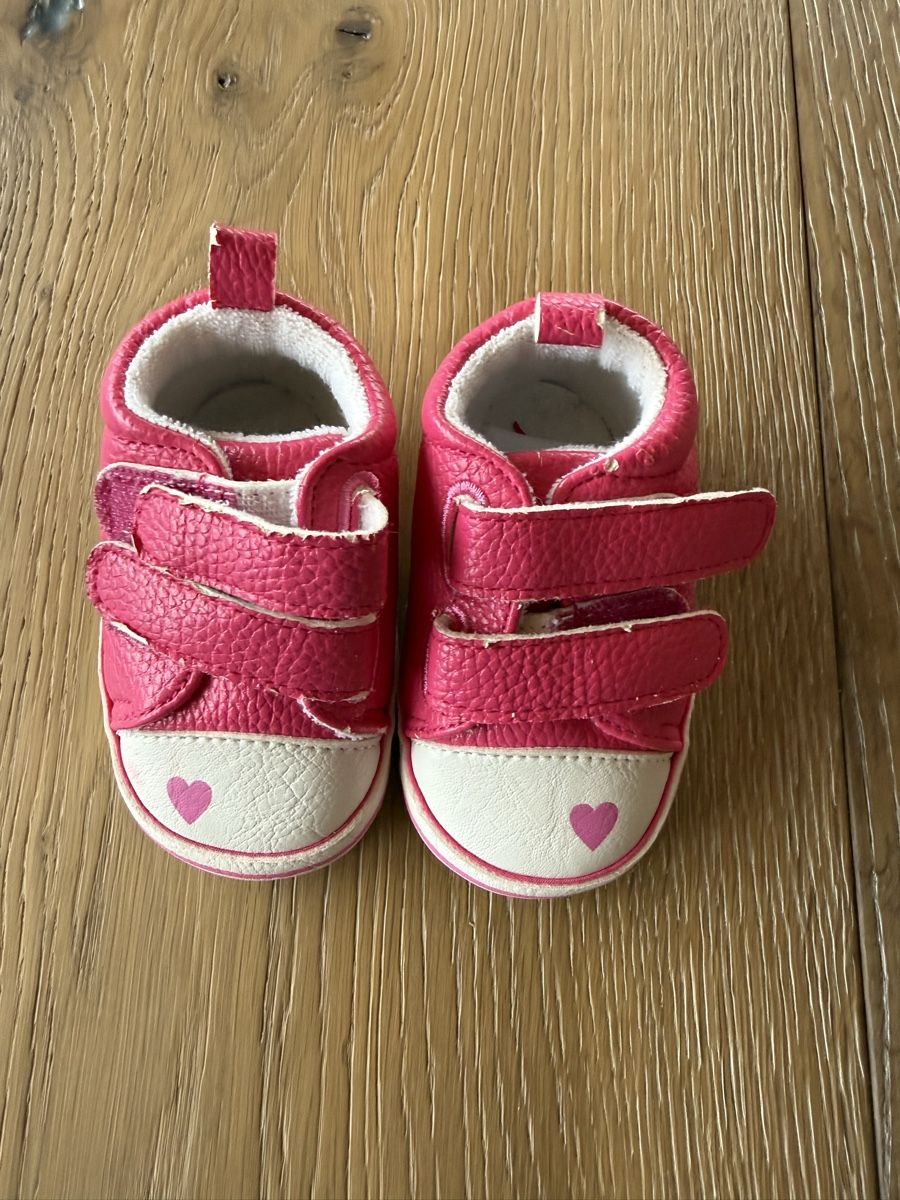 Sterntaler Scarpe per ragazzi: Sterntaler Lauflernschuhe, Gr. 15/16 – Usato da Pragg-Jenaz venduto da gobrist
