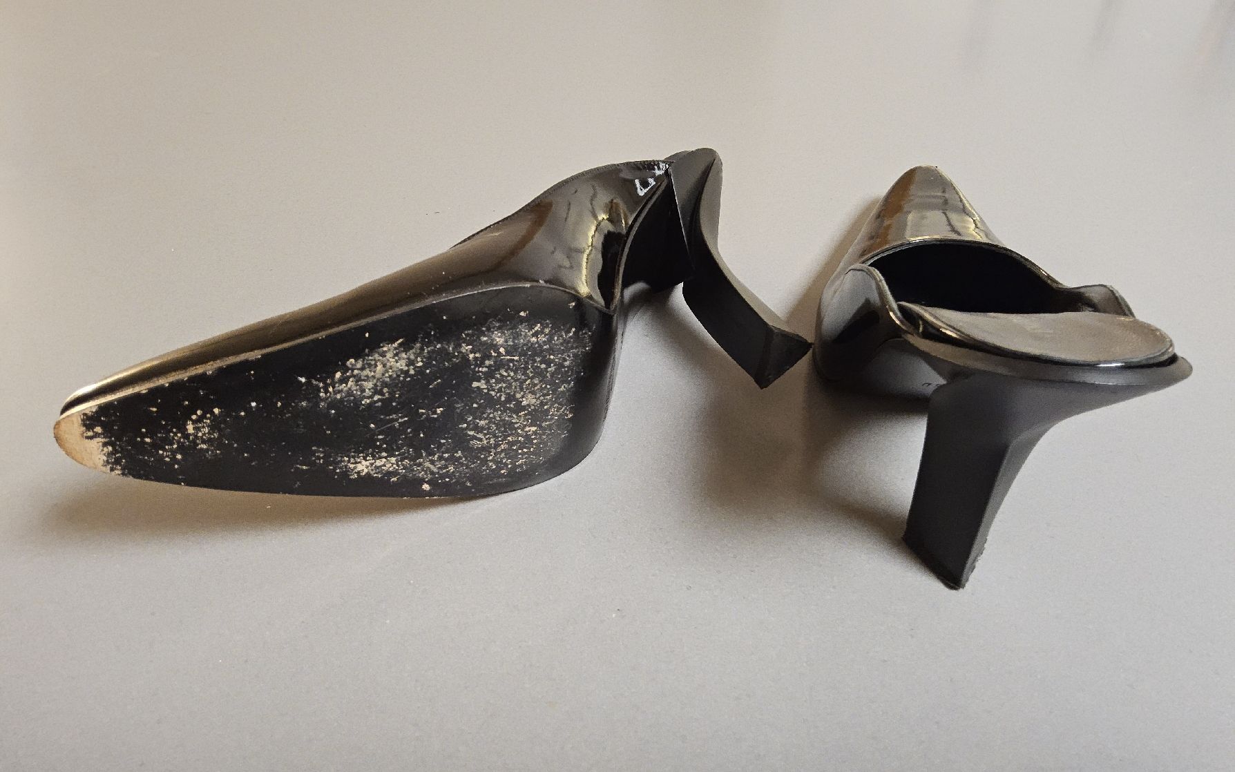 Scarpe da donna: Scarpe Armani 40 – Usato da Savosa venduto da Vaschinala 1