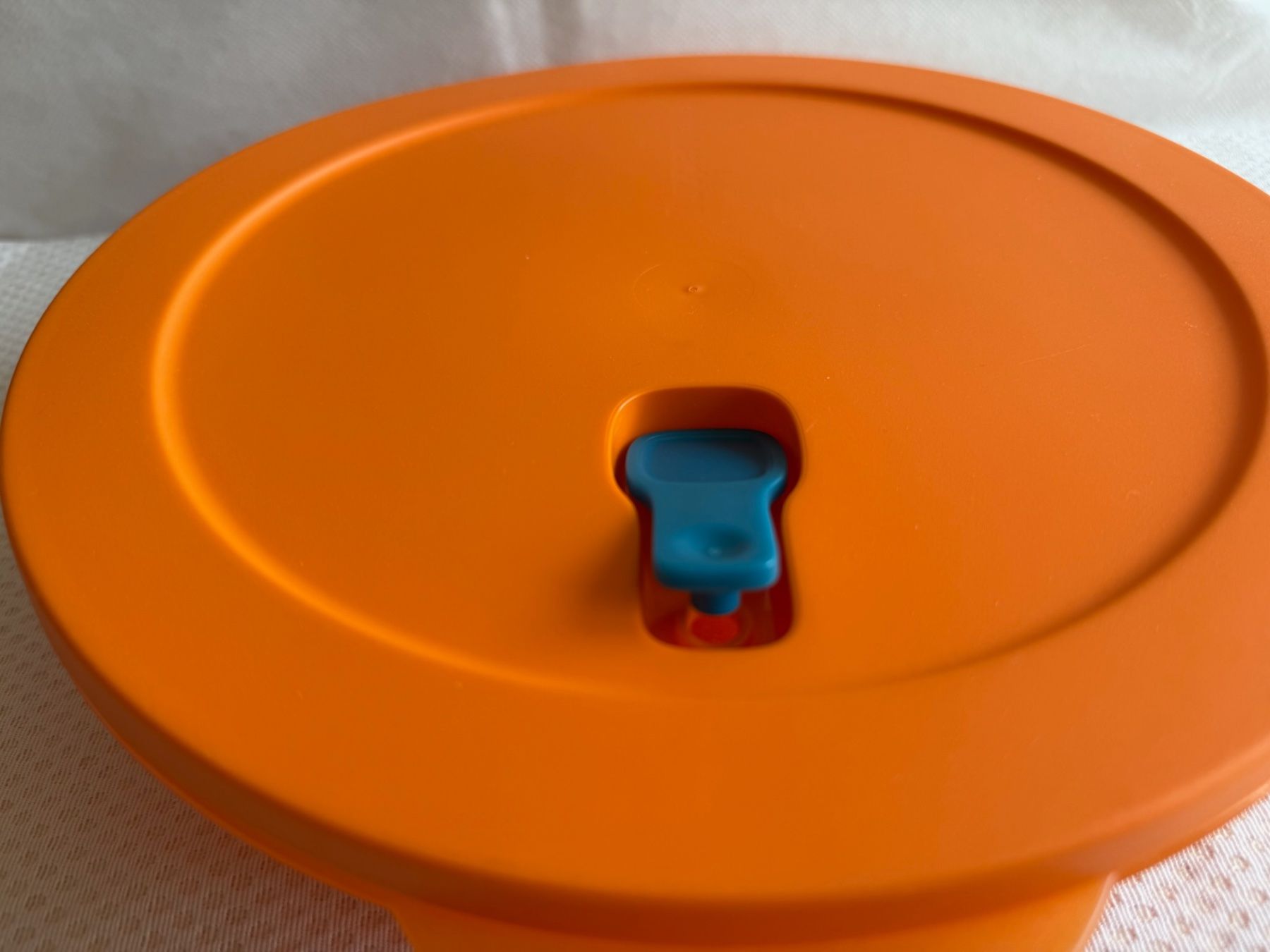 Tupperware Behälter & Ähnliches: Tupperware - récipient plat – Gebraucht aus Sion von accroshoes 2