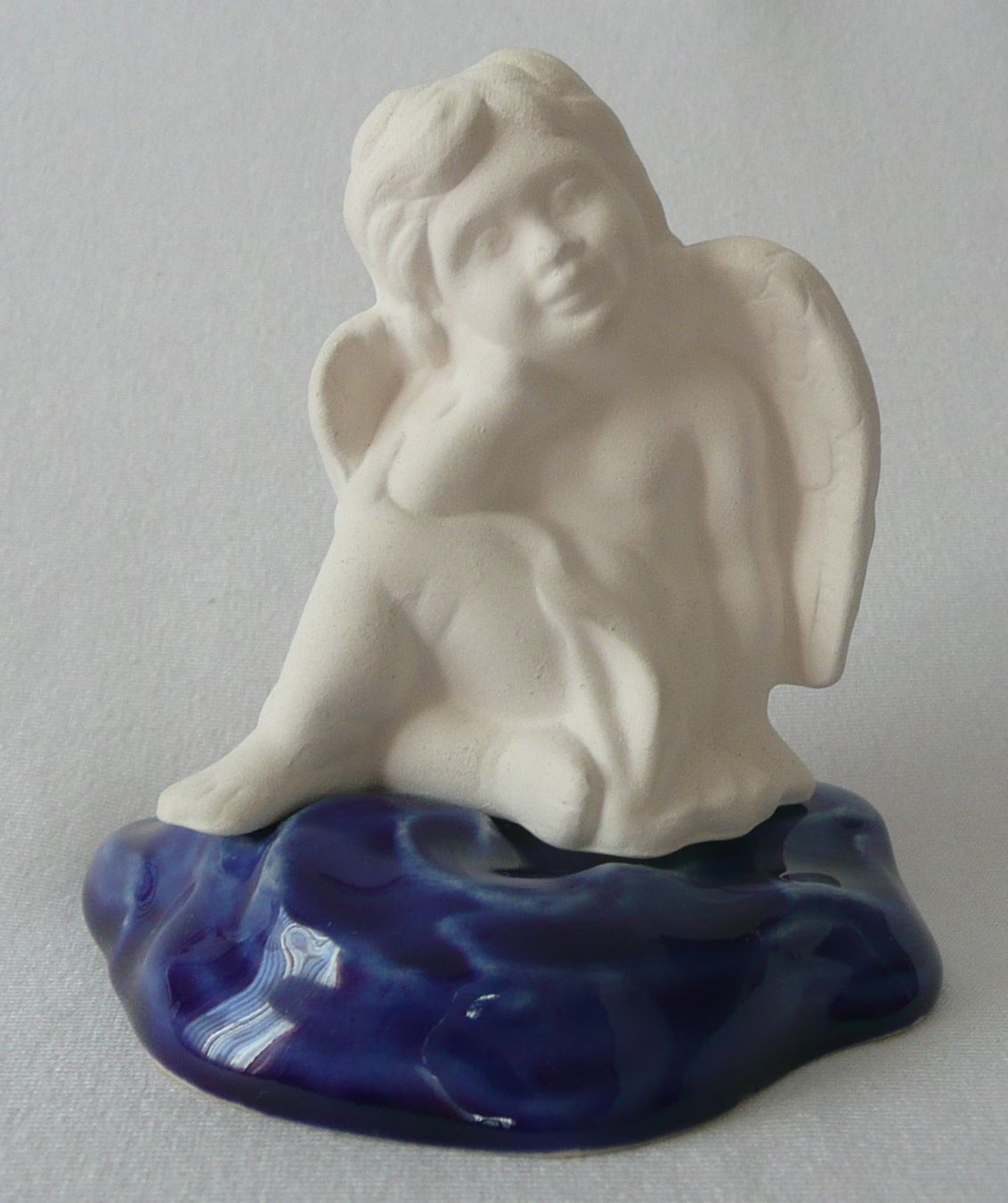 Diffusori di oli essenziali: Duftkeramik - Engel mit Untersetzer blau – Nuovo e nell'imballaggio originale da Mauren venduto da Yeelen