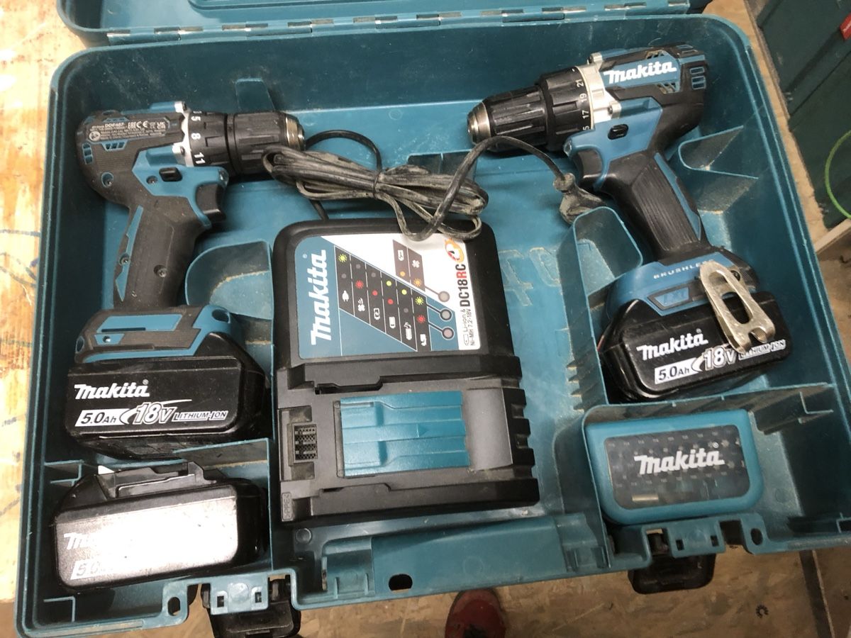 Makita Perceuses: 2 Makita Akkuschrauber – D'occasion à Flüeli-Ranft par Holzwurm1988