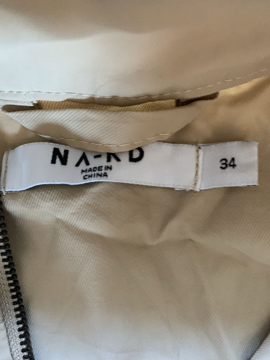 Tute: Combinaison couleur sable NaKD – Nuovo (secondo la descrizione) da Genève venduto da vic_s9c5 4