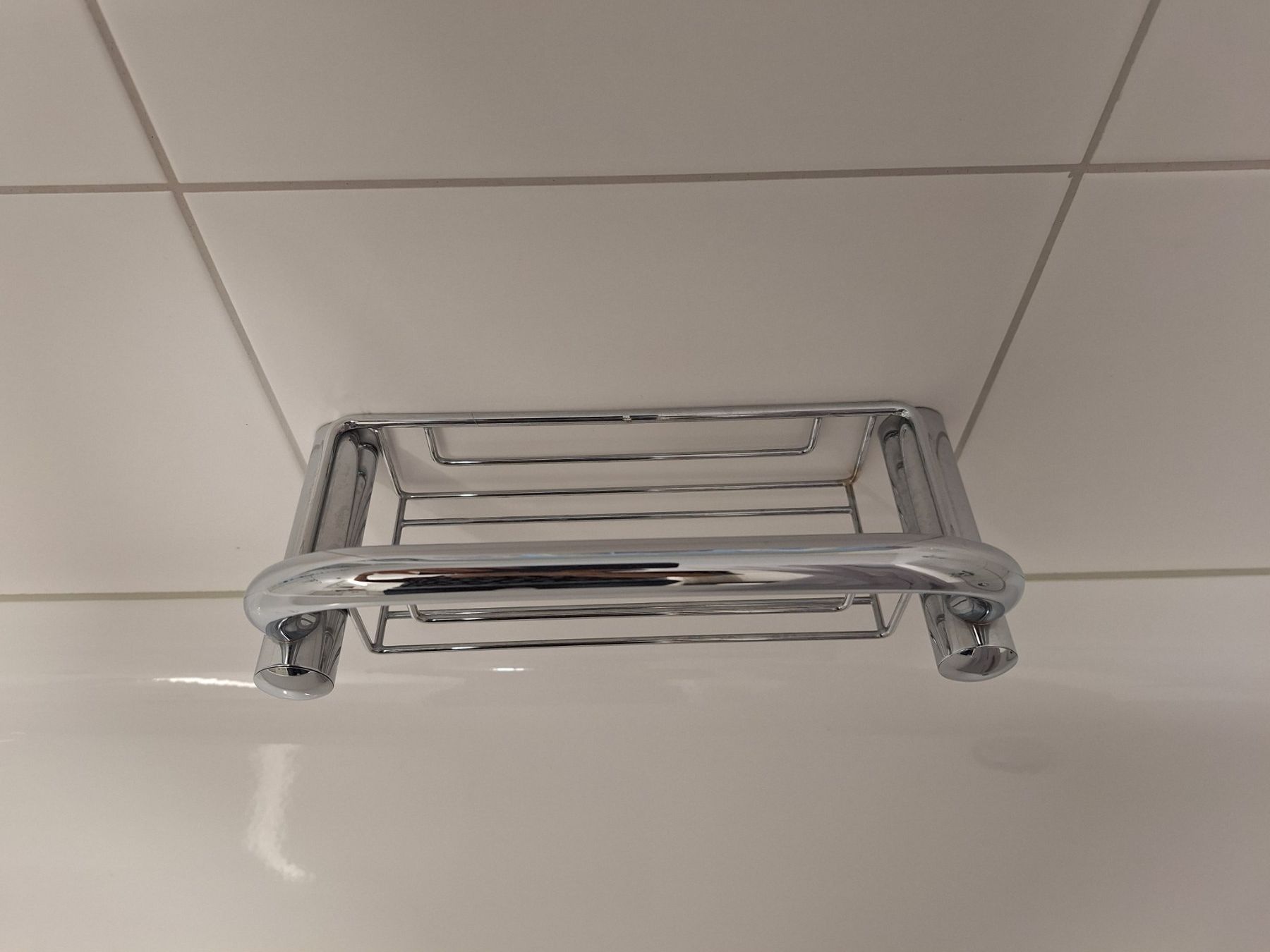 Supporti a parete: Seifenschalenhalterung Dusche/Bad – Usato da Aadorf venduto da Yvonne58 1