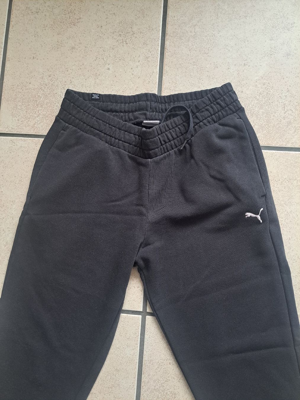Puma Hosen: Schwarze Puma Trainingshose, Grösse S – Gebraucht aus Gelterkinden von bambi037 1