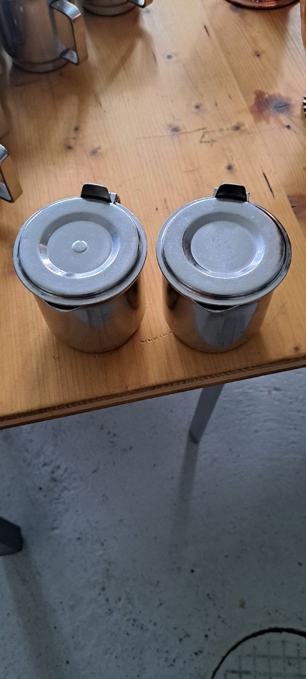 Komplettküchen: Milch & Kaffeekännchen Edelstahl  – Gebraucht aus Welschenrohr von reberernst 2