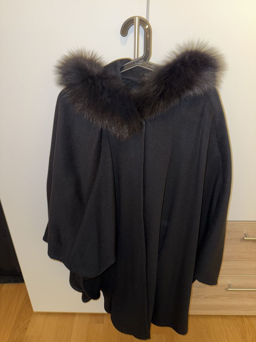 Altro in Moda donna: Sam Rone Poncho Schwarz – Nuovo e nell'imballaggio originale da Zürich venduto da Marti97