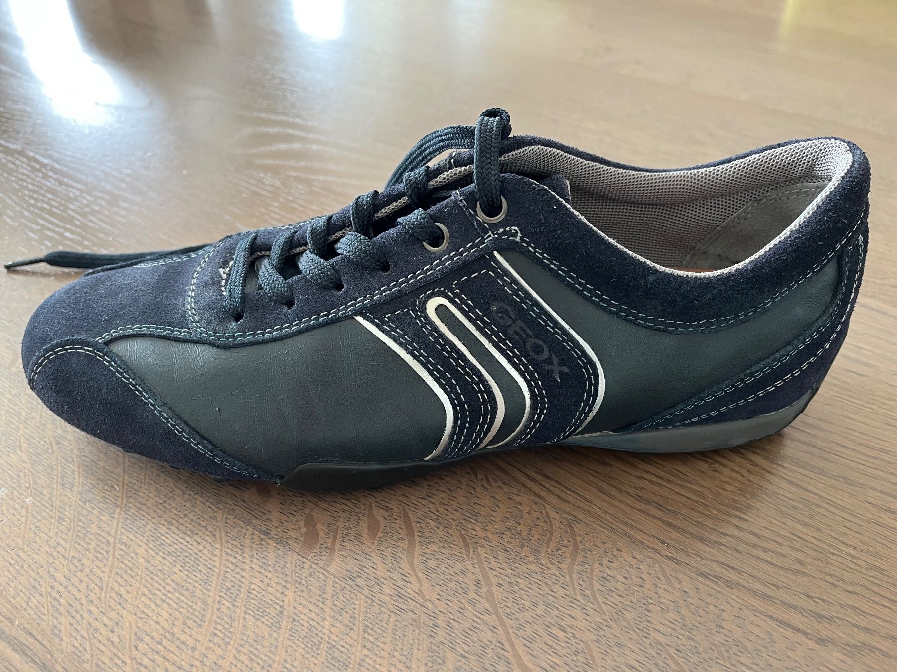 Geox Herrenschuhe: Geox Leder Sneakers, Gr. 40, blau – Gebraucht aus Ottikon / Gossau ZH von Benoba 2