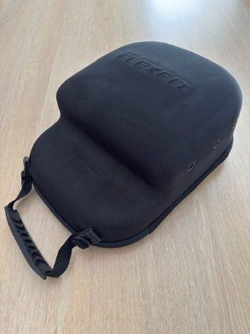 Borse: Flexfit Cap Carrier / Cäppi-Tragtasche - Neuwertig! – Usato da Gerzensee venduto da Silver7840