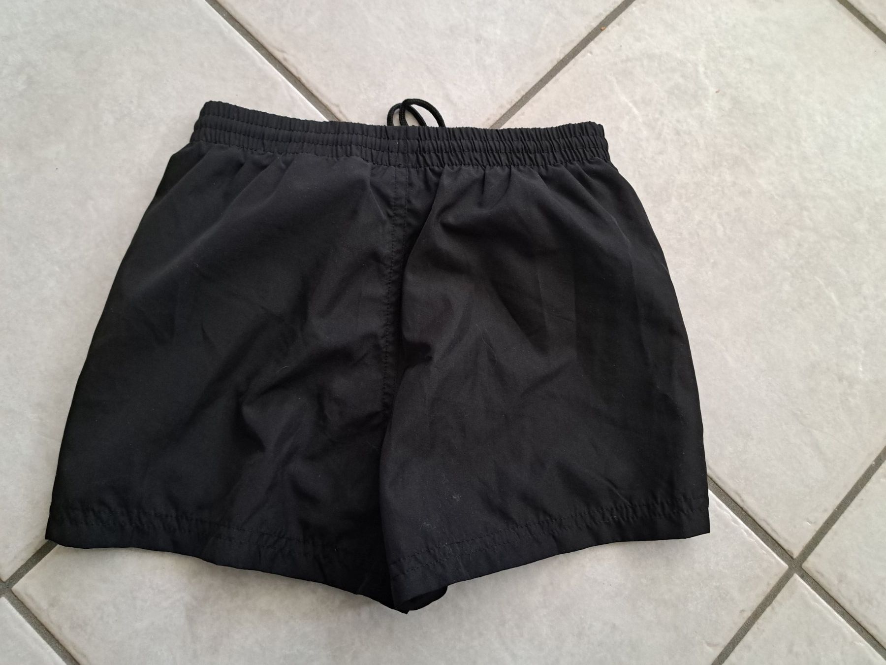 Erima Pantaloni: Erima Turnhose gr 128 – Usato da Thun venduto da Thun67 1