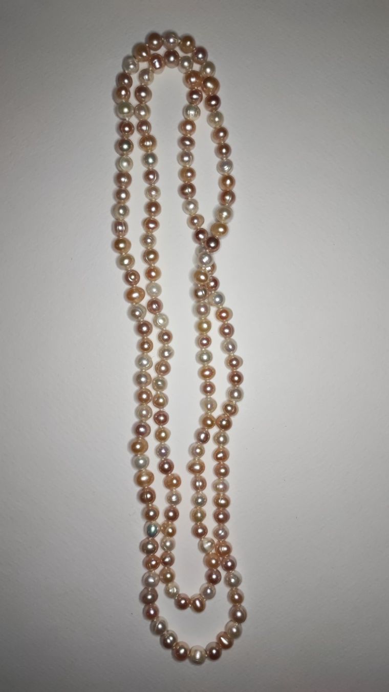 Ketten: Elegante Süsswasserperlenkette 120cm – Neu (gemäss Beschreibung) aus Gstaad von Kunst1996
