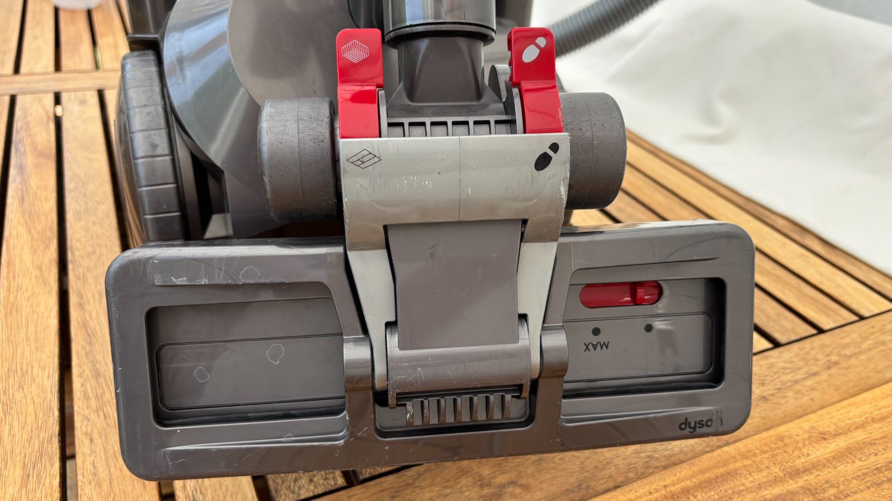 Dyson Aspirateurs & Accessoires: Dyson Staubsauger DC 29 - HEPA Filter – D'occasion à Rheinfelden par sabine0101 5
