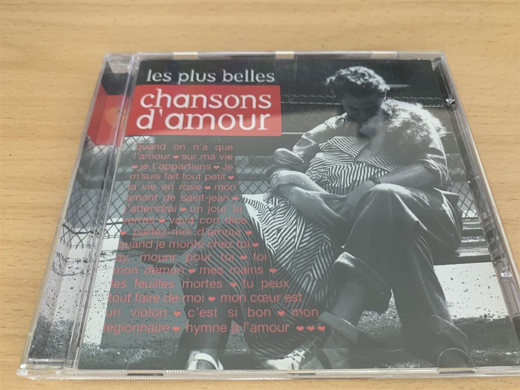 CD: Les Plus Belles Chansons D'amour – Usato da Rikon im Tösstal venduto da Alpenmutz