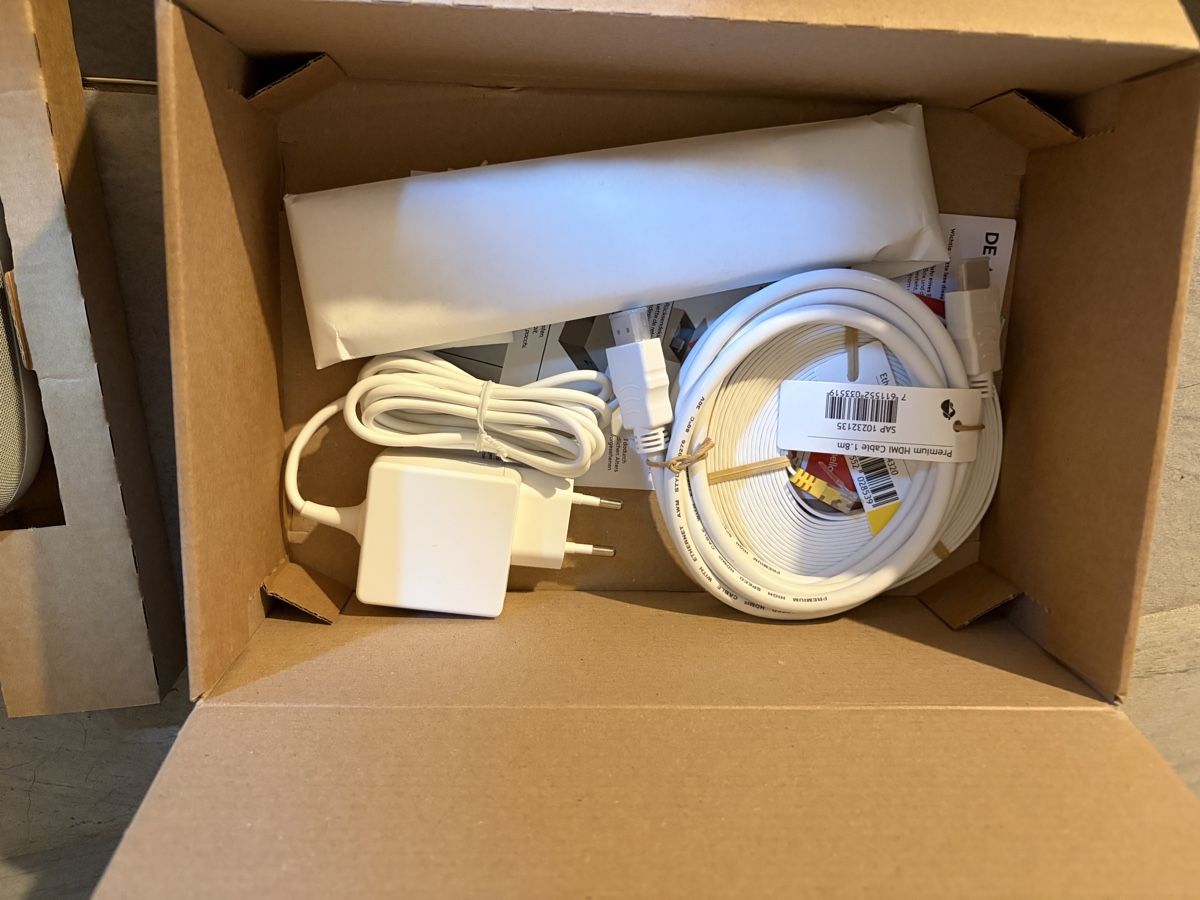 Swisscom Sistemi audio & multimediali: Wingo ( Swisscom IP 2000 ) TV Box – Nuovo e nell'imballaggio originale da Chur venduto da boltsi01 3