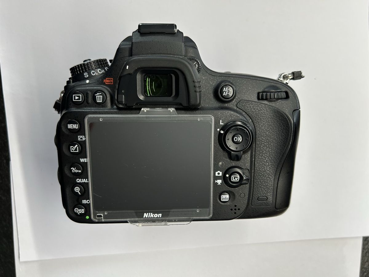 Nikon Kamera: Nikon D600 Spiegelreflexkamera - mit Zubehör – Gebraucht aus Leuzigen von nora999 2