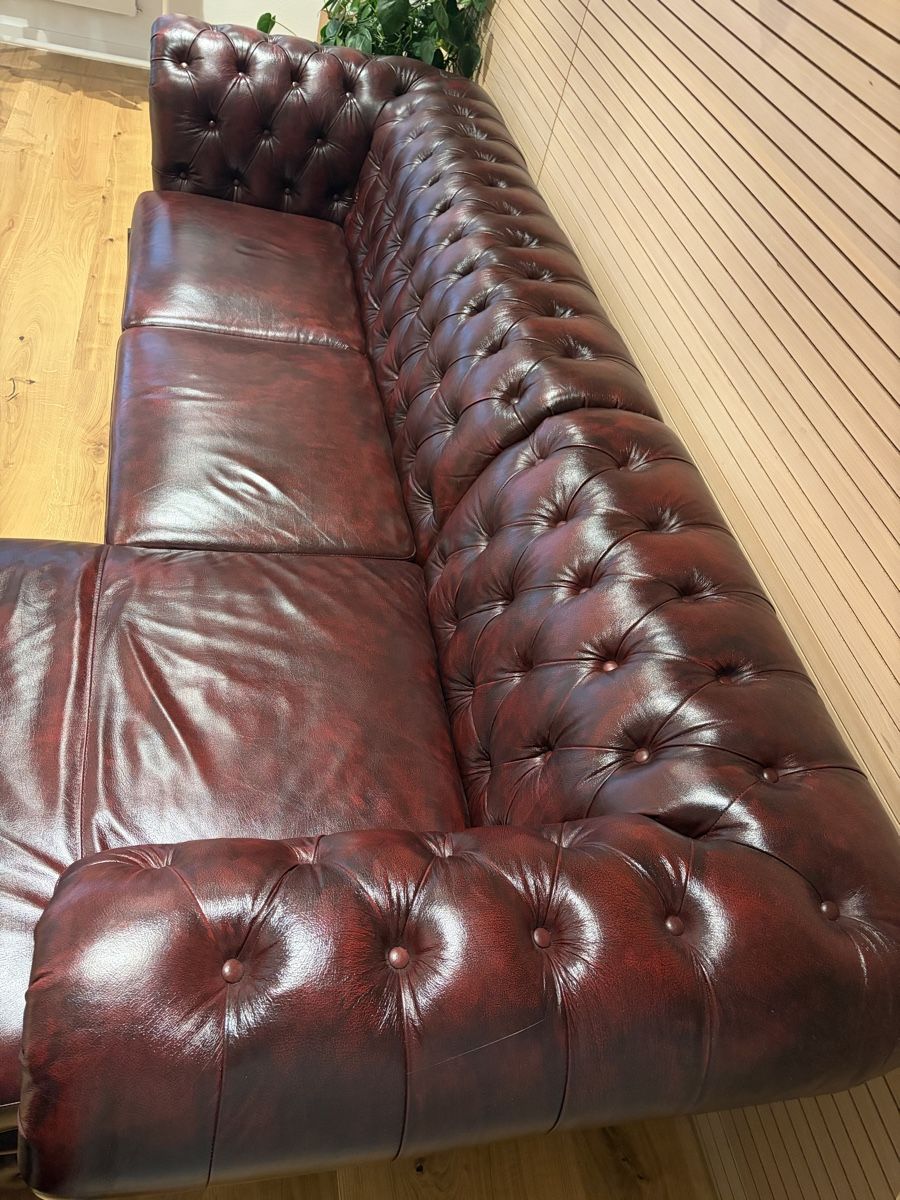 Chesterfield Divani: Brenton Chesterfield Bordeux red sofa / couch – Nuovo (secondo la descrizione) da Rotkreuz venduto da ced_s9vw 3