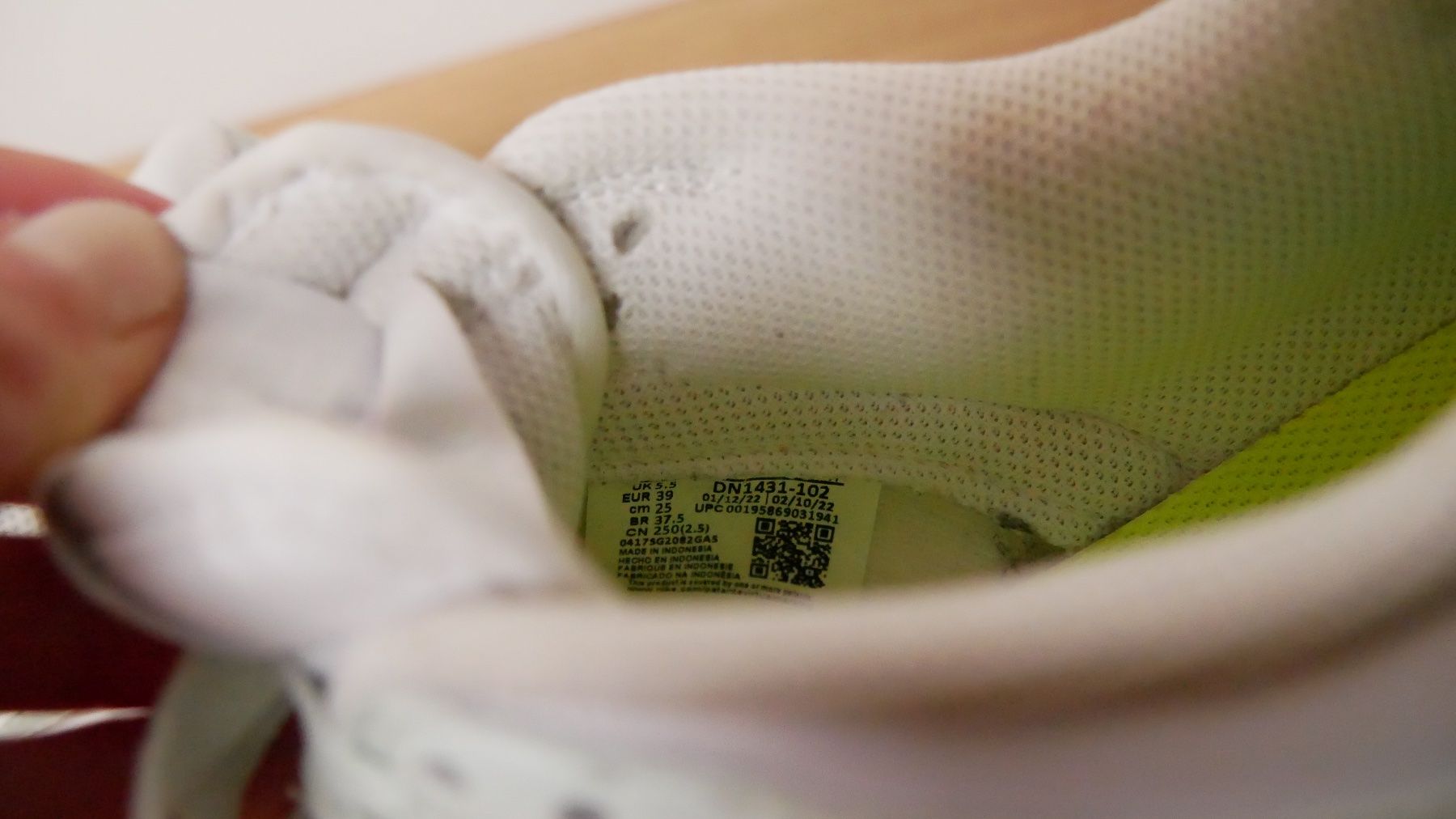 Nike Scarpe da donna: Nike Dunk low mint neongelb Grösse 39 NEU – Nuovo (secondo la descrizione) da Zürich venduto da julia_vina 1