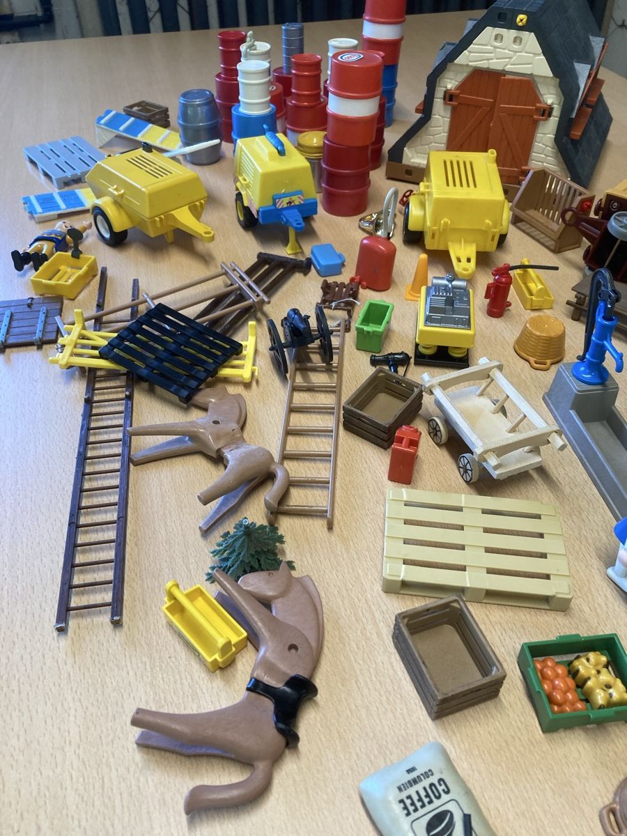 Playmobil Giocattoli: Playmobil – Usato da Niederuzwil venduto da Miami1999 2