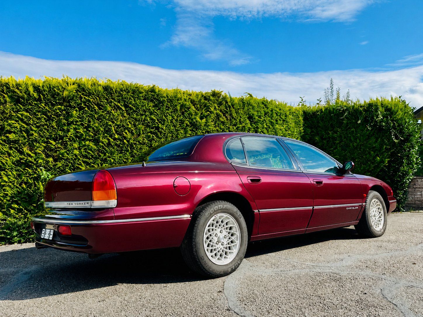 Chrysler Automobili: Chrysler New Yorker 1995 3.5 V6 – Usato da Grenchen venduto da RoGoAG 1