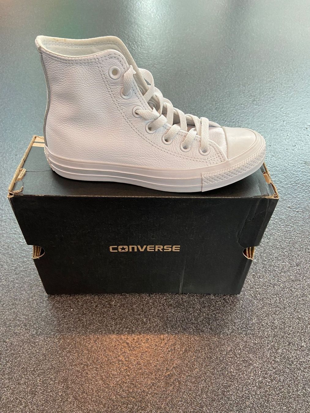 Converse Herrenschuhe: CONVERSE  GRÖSSE  44.5    INNENSOHLE  29.5 CM – Neu und originalverpackt aus Zürich von LIQUIDATOR.CP 1
