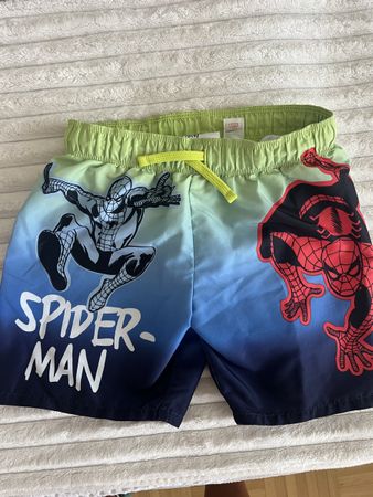 H&M SPIDERMAN BADESHORTS GR 110/116