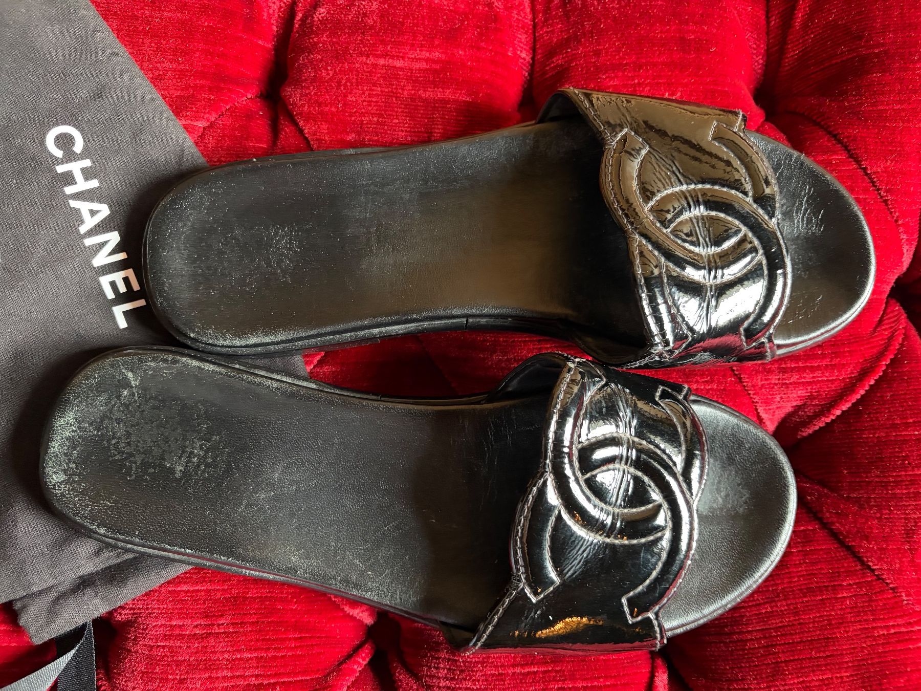 Chanel Scarpe da donna: CHANEL CAMBON  SLIDES  Größe 41 1/2 – Usato da Interlaken venduto da Bona55 4