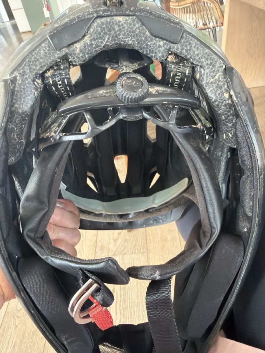 Helme: Downhill Helm Kinder – Gebraucht aus Goldiwil (Thun) von Chicita_fank 3
