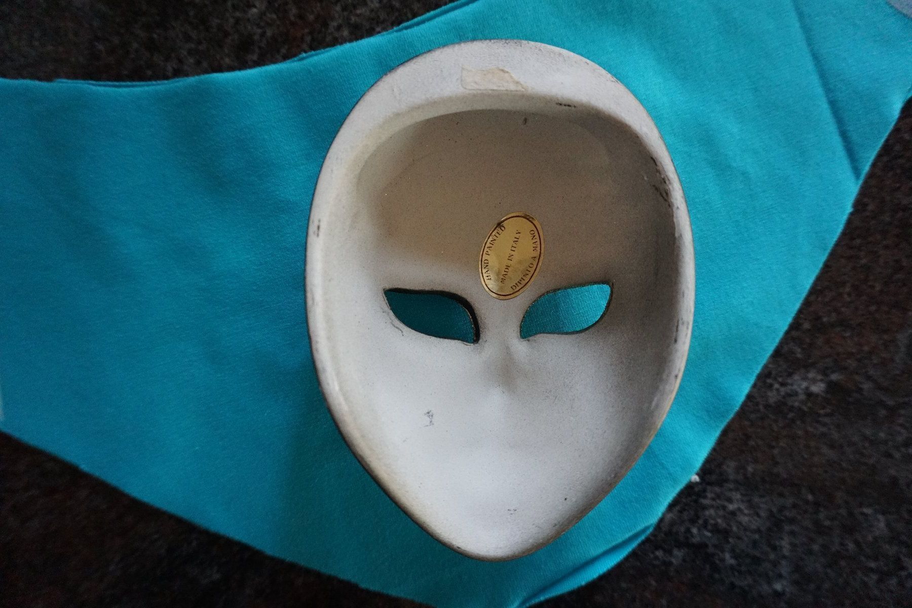 Tutte le decorazioni: Venezianische Maske – Usato da Luterbach venduto da Eggenschw5 1