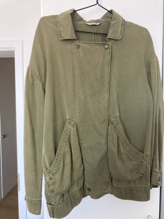 Frühlingsjacke olivegrün