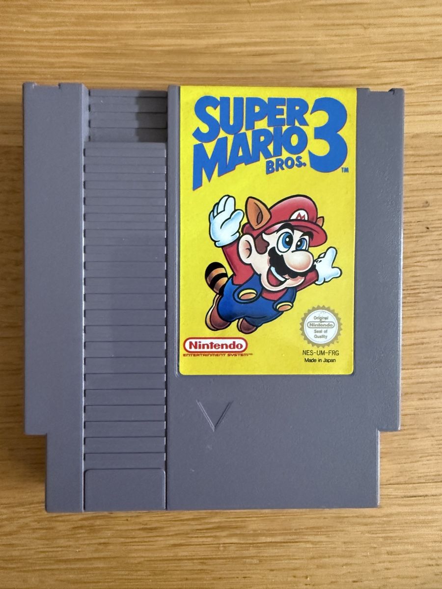 Nintendo Spiele: NES: Super Mario Bros. 3 – Gebraucht aus Basel von Xela86
