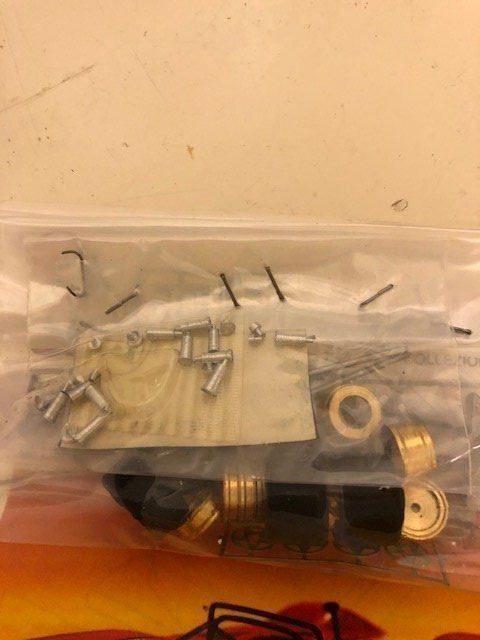 Ferrari Modellini d'auto: FDS -Kit Ferrari – Nuovo (secondo la descrizione) da Muttenz venduto da Gucci2005 4
