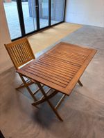 Gartentisch mit 4 Stühlen plus Kissen