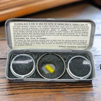 Lunette pour masque à gaz de l'Armée Suisse des années 1950