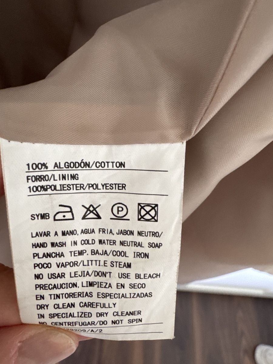 Cappotti: Trenchcoat Caramelo gr 38 – Usato da Freienbach venduto da buyzebra 6