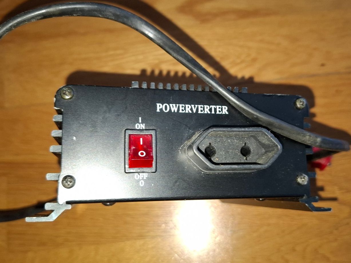 Inverter: 12 V 300W Inverter – Usato da Ebikon venduto da Dubi1
