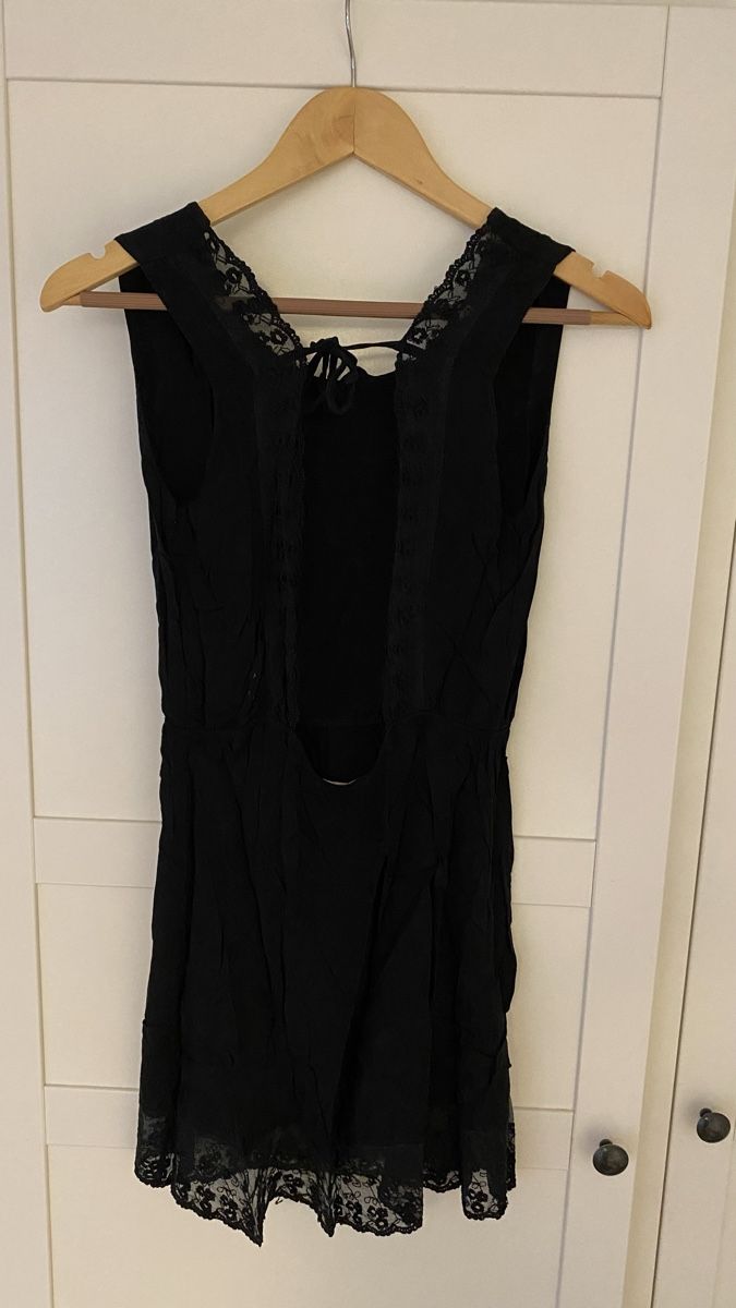 Kleider: Schwarzes Kleid mit Spitze – Gebraucht aus Basel von selinalivia 4