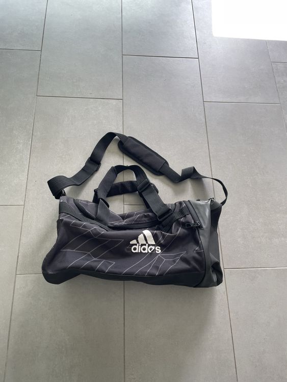Adidas Borse: Sac de sport Adidas – Usato da Saxon venduto da Diboyzz