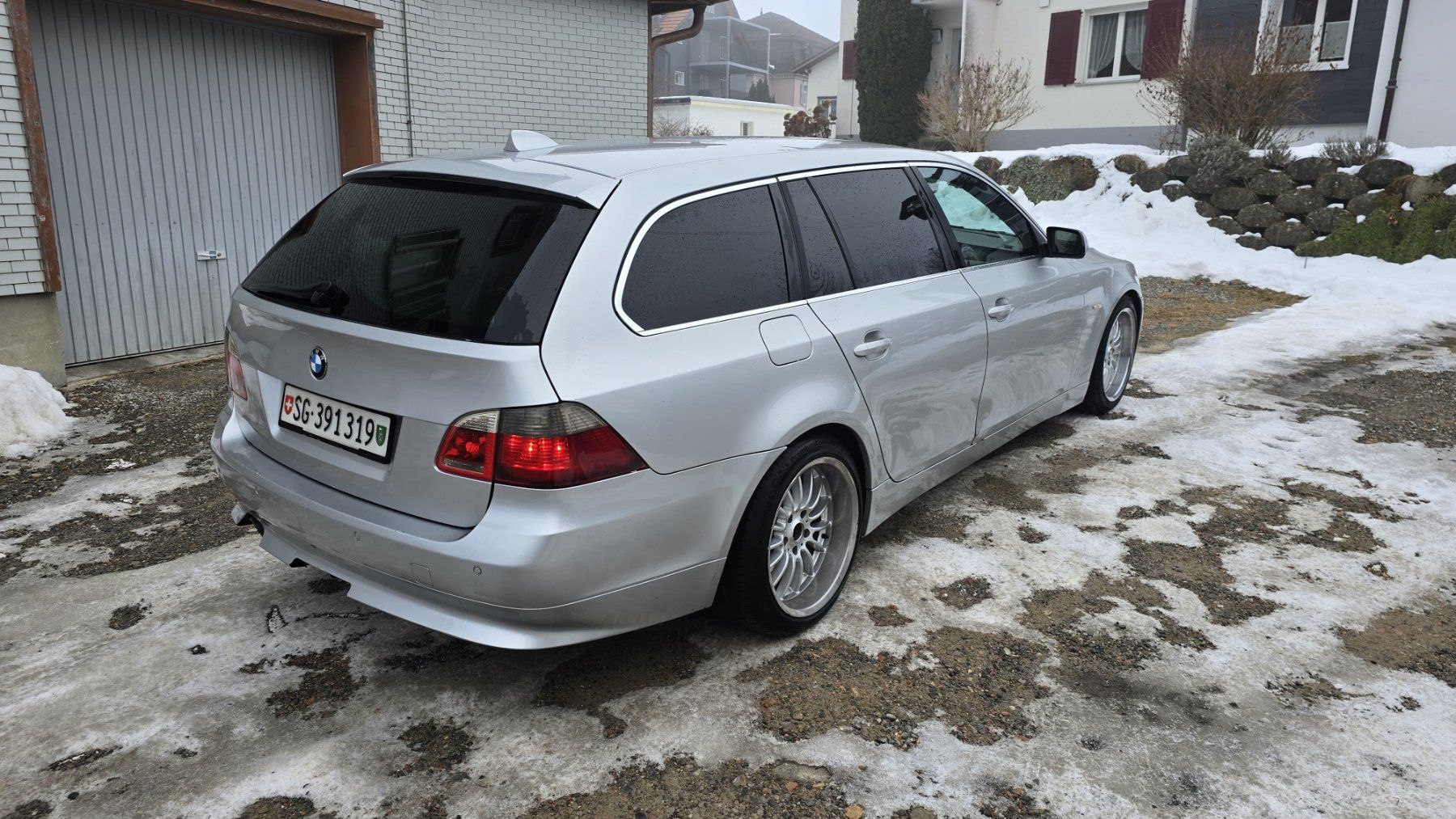 BMW Autos: BMW E61 530d Touring Automatik, ab 1.- – Gebraucht aus Wittenbach von yamaha71