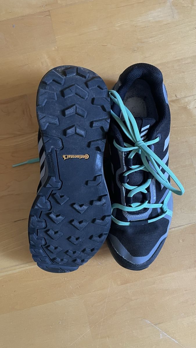 Adidas Scarpe da donna: Adidas Outdoor- & Wanderschuhe – Usato da Bern venduto da jojoo.e 2