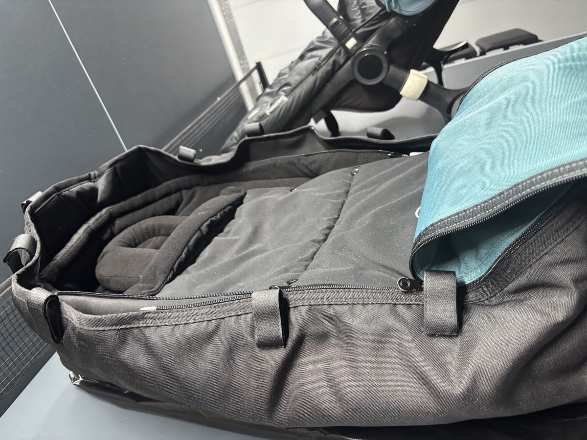 Bugaboo Carrozzine: Nacelle et assise Bugaboo Bufallo – Usato da Jouxtens-Mézery venduto da Isa7 1