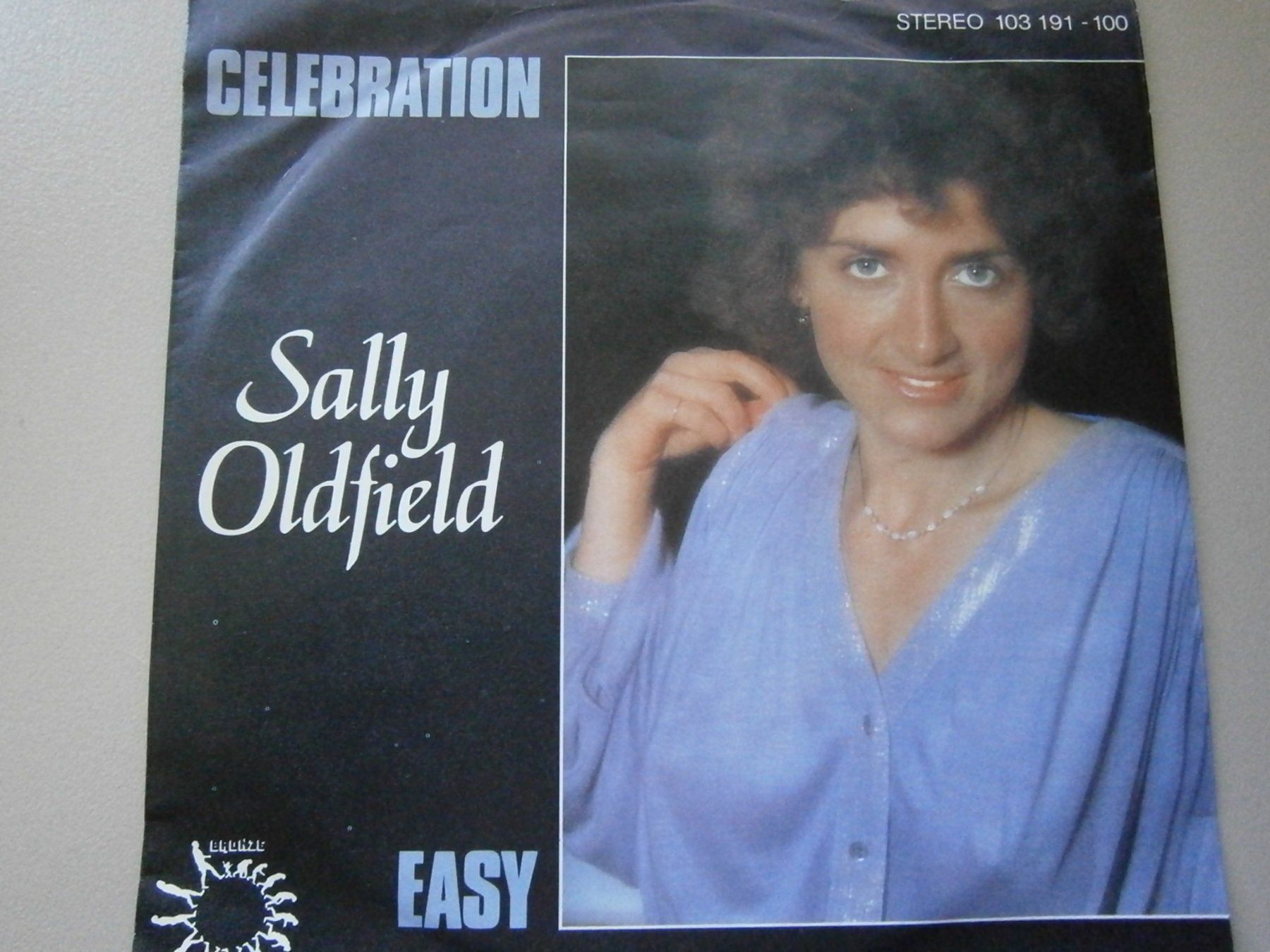 Schallplatten: Vinyl-Single Sally Oldfield - Celebration – Gebraucht aus Langenthal von Modo39
