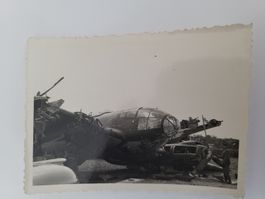 Originalfoto Flugzeugwrack WK2 schwarz-weiss gebraucht Rmu